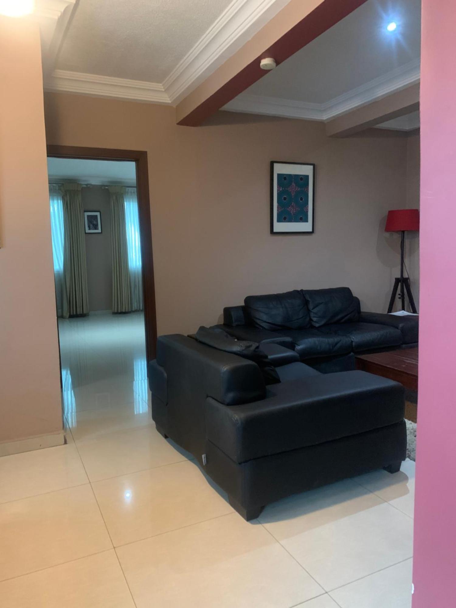 Manjaro Suites Accra Bagian luar foto