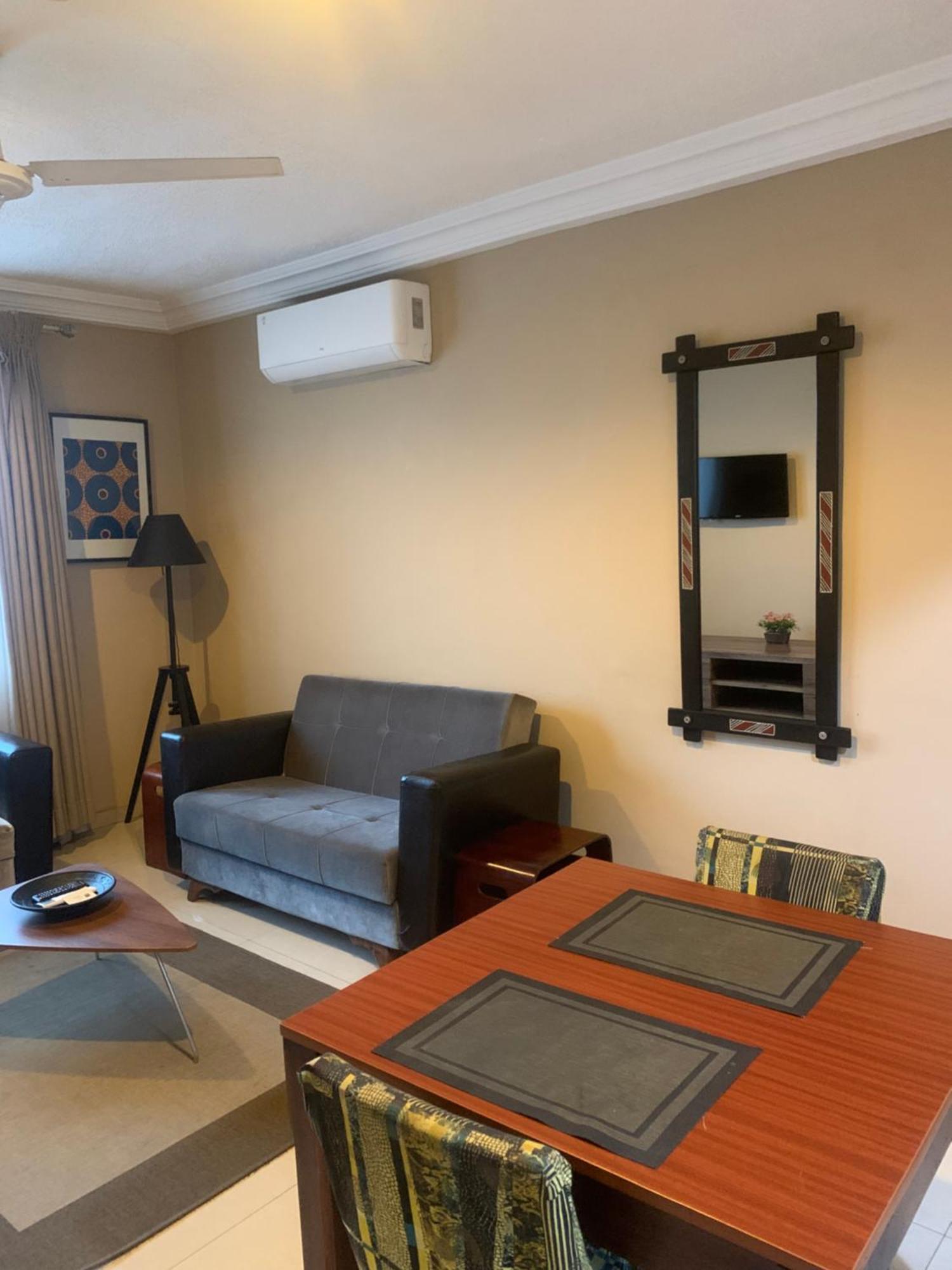 Manjaro Suites Accra Bagian luar foto