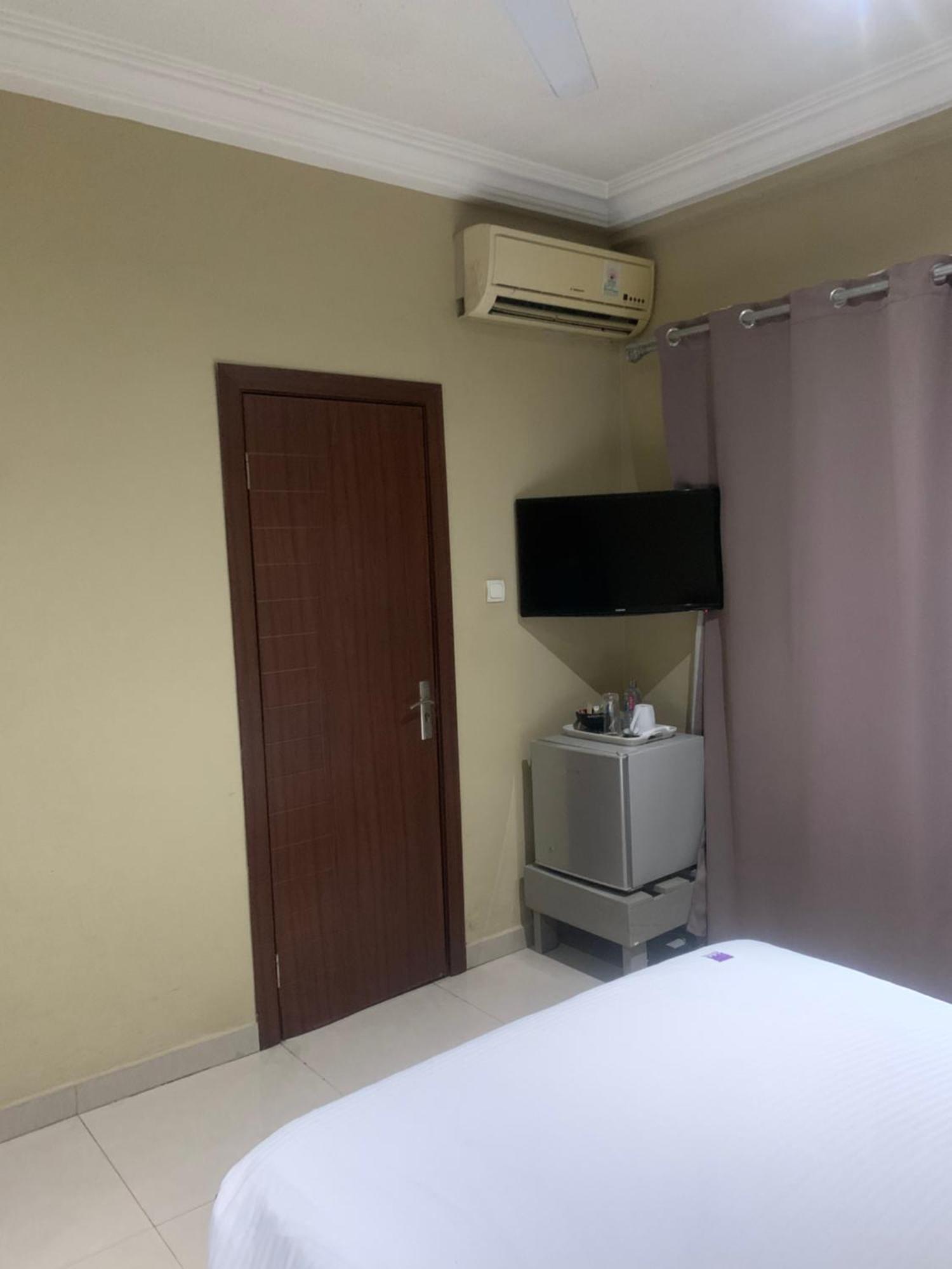 Manjaro Suites Accra Bagian luar foto