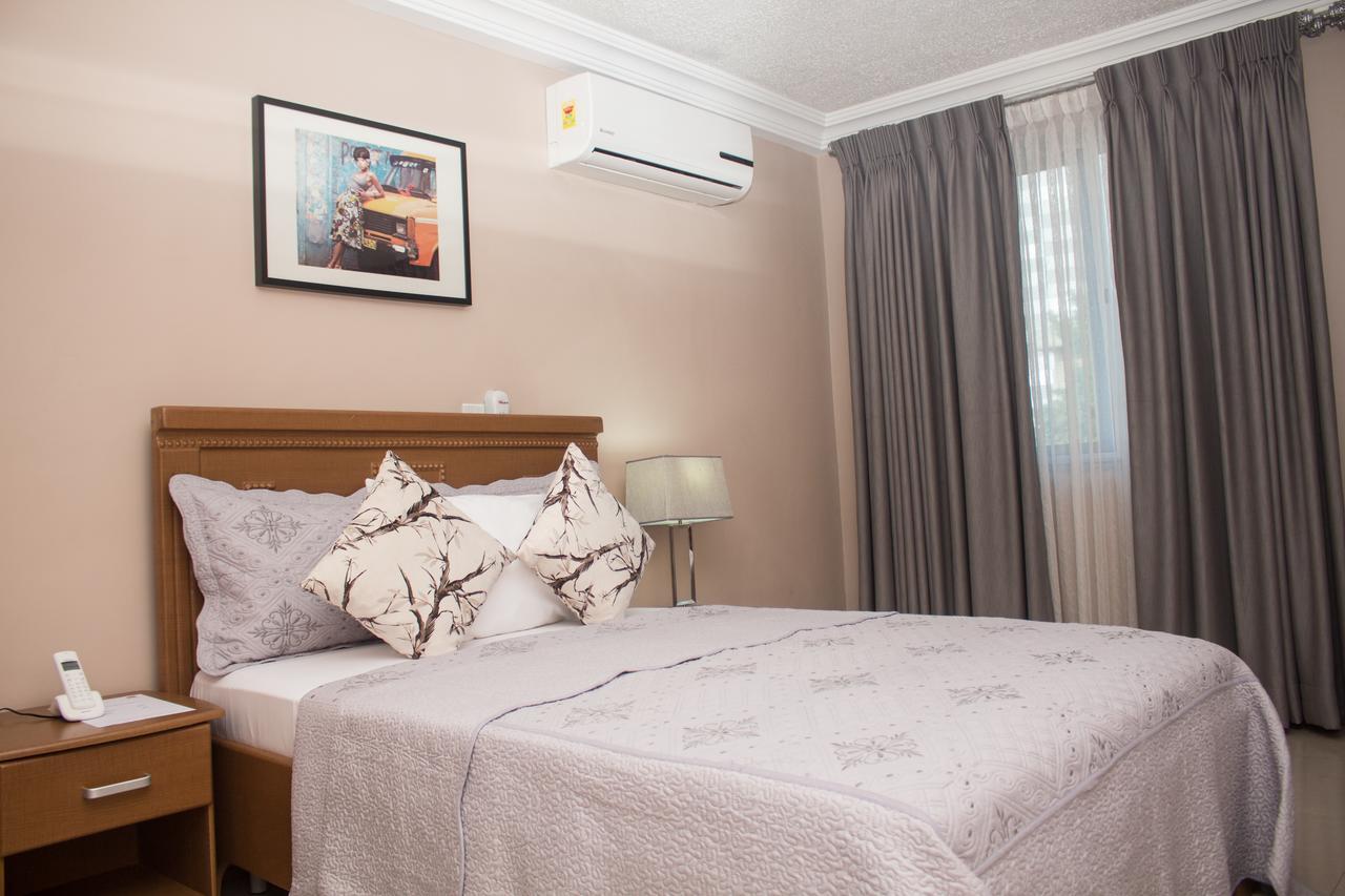 Manjaro Suites Accra Bagian luar foto